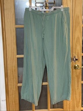 184. GAP Women’s Sage Green Drawstring  Wide Leg Pants